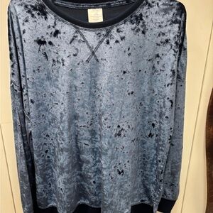 Secret Treasures Crushed Velvet jogger set